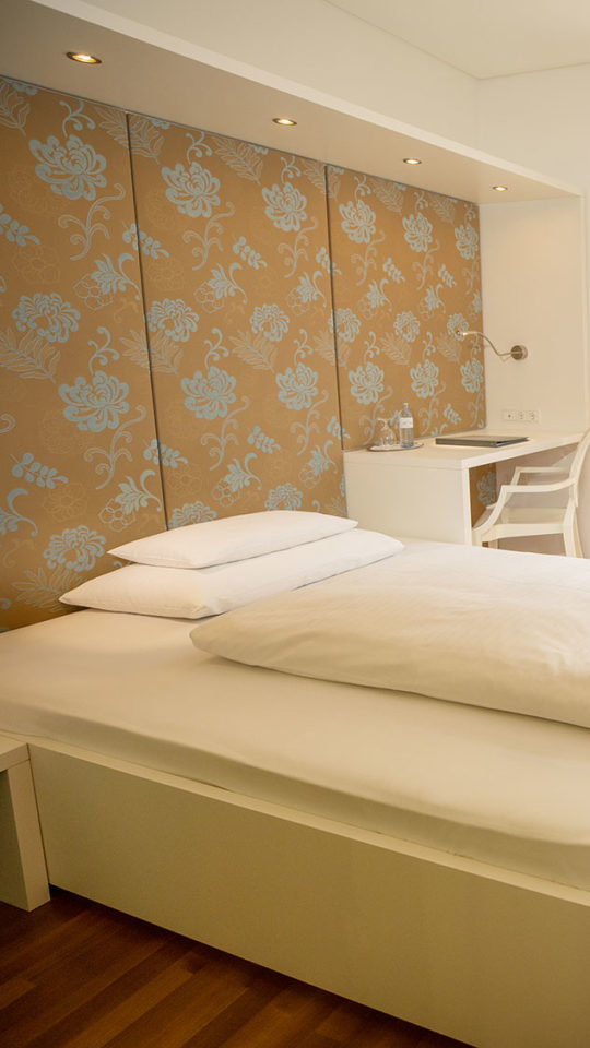 Basic Room Hotel Gollner Graz